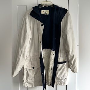 Vintage White & Navy Eddie Bauer Parka/Raincoat | Size XSw